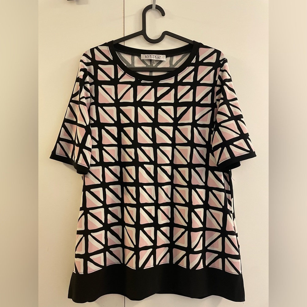 Kasper short sleeve blouse